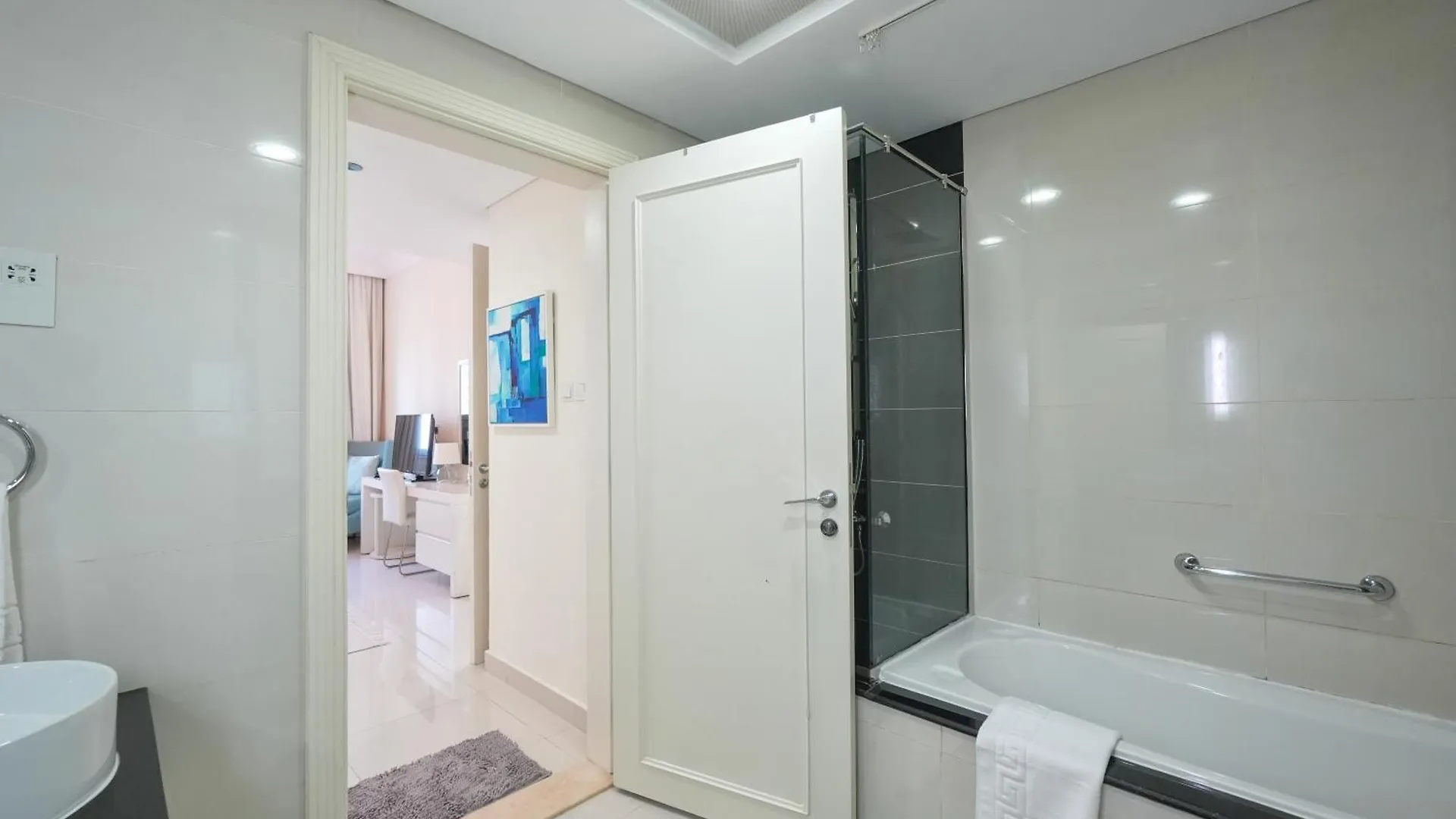 Luxurious 1Br Damac Maison Mall Street Very Near Dubai Mall By Anw