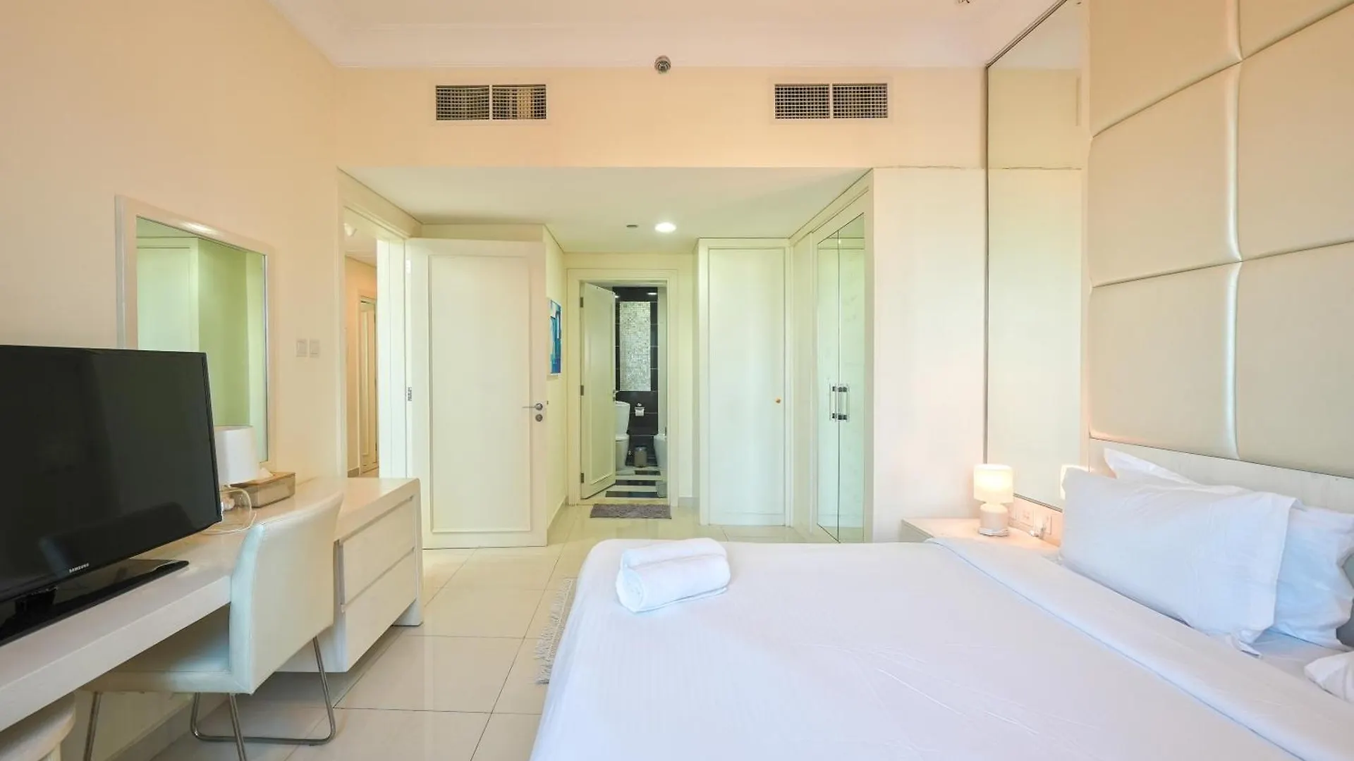 Luxurious 1Br Damac Maison Mall Street Very Near Dubai Mall By Anw 아랍에미리트